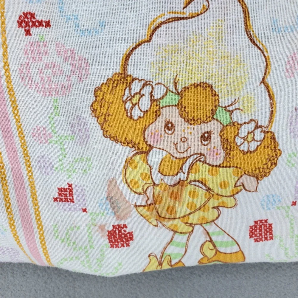 Vintage Strawberry Shortcake Flat Sheet Full Multicolor Friends are the Berries